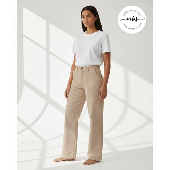 NWT Carhartt Women's Mid Rise Cotton Wide Leg Cargo Pants in Cream - Picture 1 of 13